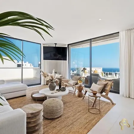 Апартаменты Atico De Lujo Con Jacuzzi En Higueron West Фуэнхирола