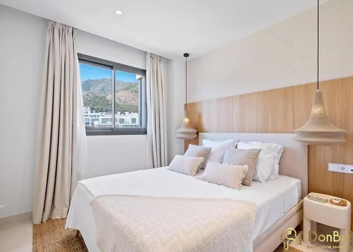 Atico De Lujo Con Jacuzzi En Higueron West Apartment *