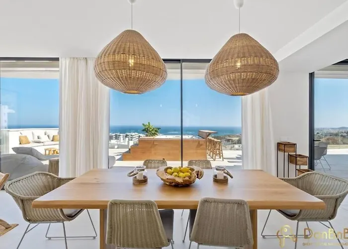 Atico De Lujo Con Jacuzzi En Higueron West Apartment *