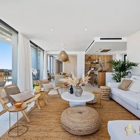 Atico De Lujo Con Jacuzzi En Higueron West Appartement