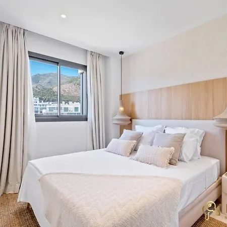 Atico De Lujo Con Jacuzzi En Higueron West Appartement *