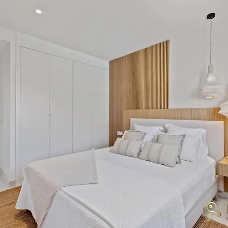 Atico De Lujo Con Jacuzzi En Higueron West Appartement