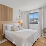 Atico De Lujo Con Jacuzzi En Higueron West Fuengirola